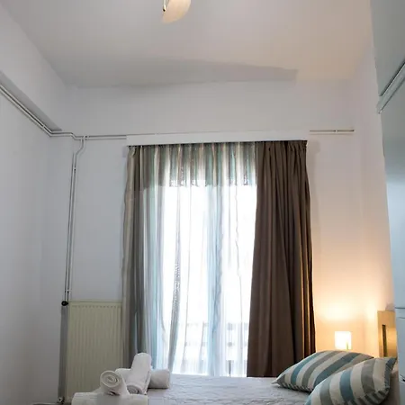 Apartment Manolia *