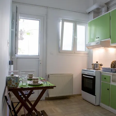 Manolia Apartment *