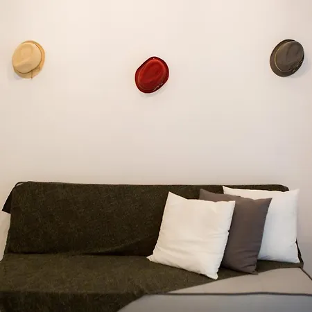 Manolia Apartment
